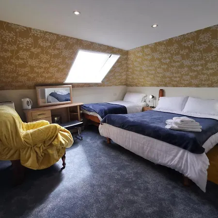 Aquarius Bed & Breakfast